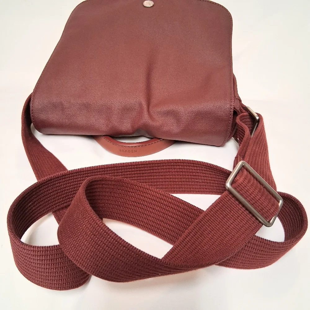 Skagen Burgundy Messenger Crossbody Bag